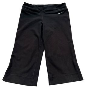 Nike Crop Pants Size S 4 - 6 Black Yoga Swoosh Dri-fit 8" Rise Hiking Walking